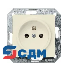 5UB1348 Международная розетка